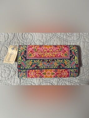 New Derin Pink & Blue Floral Embroidered Wallet Clutch NWT